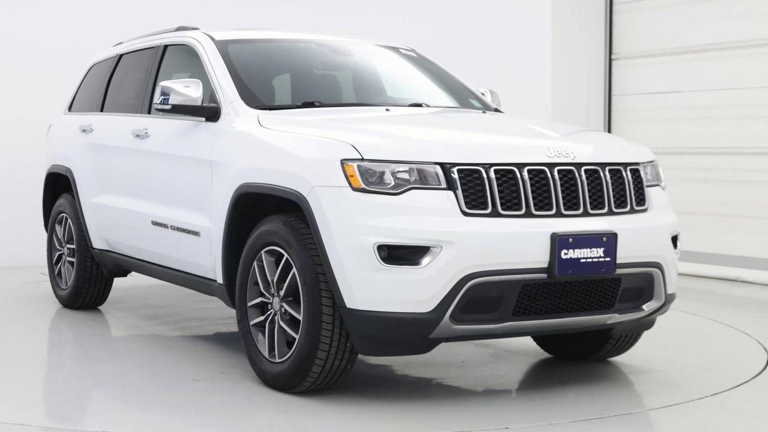 JEEP GRAND CHEROKEE 2018 1C4RJFBG3JC327042 image